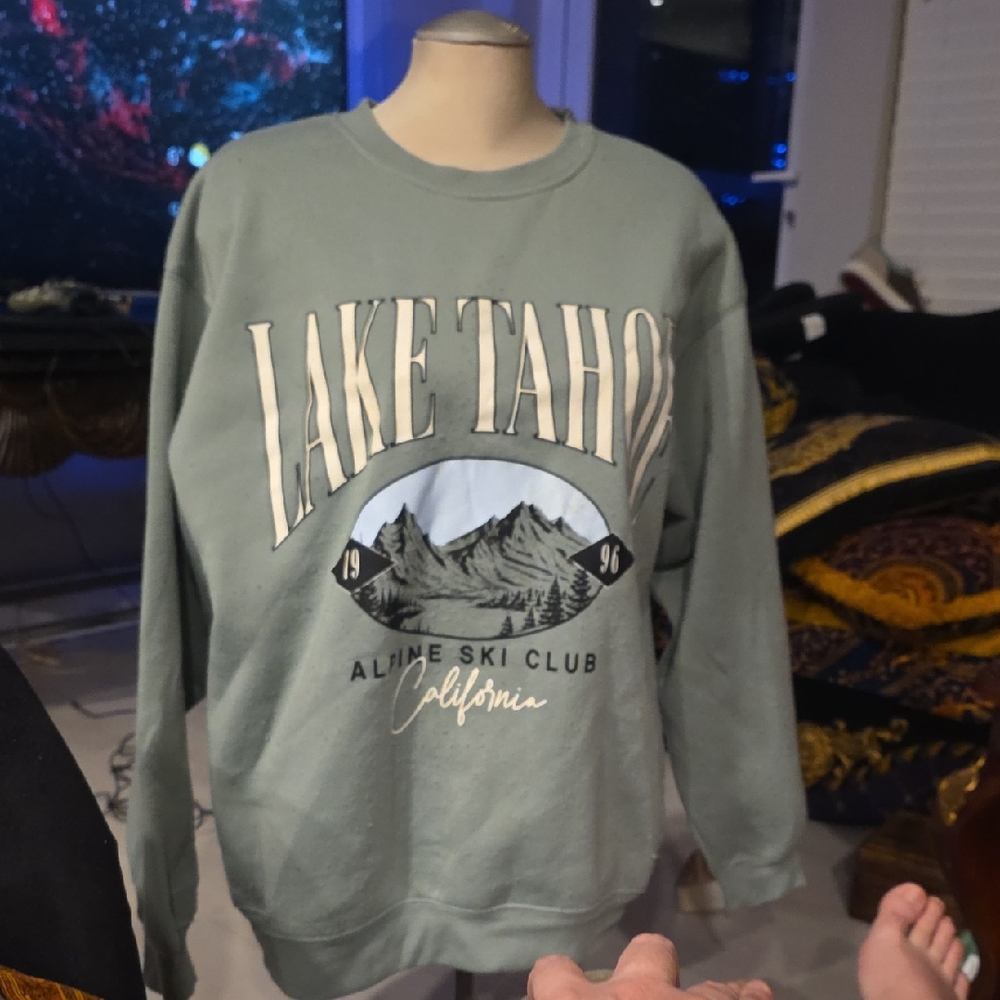 Alpine Lake Tahoe Graphic Men's Crewneck Sweater - Green